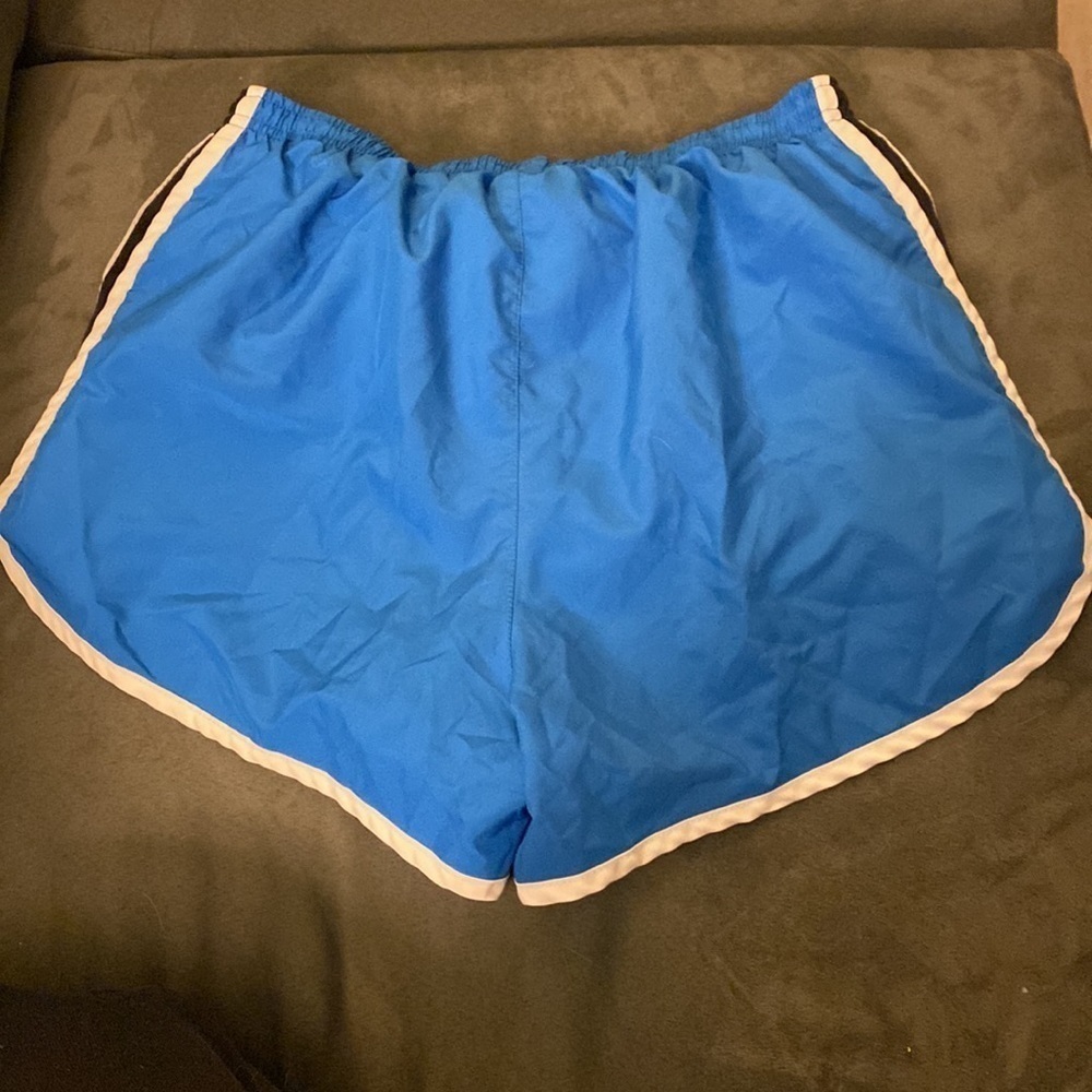 Nike Dry-fit Shorts - Picture 3 of 5